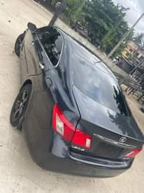 A picture of Lexus es350 up for sale