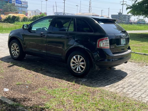 A picture of Hot Solid Deal Toks standard Reg Ford Edge 2010