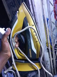A picture of Redio na pasi ya mvuke