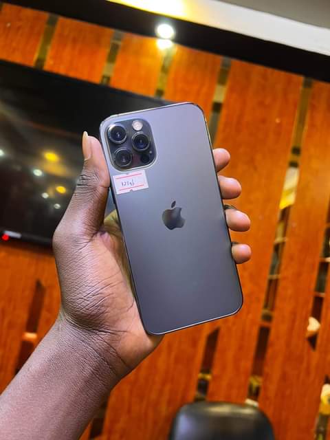 A picture of iPhone 12 Pro 128gb