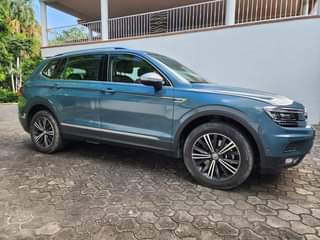 A picture of 2020 VW Tiguan