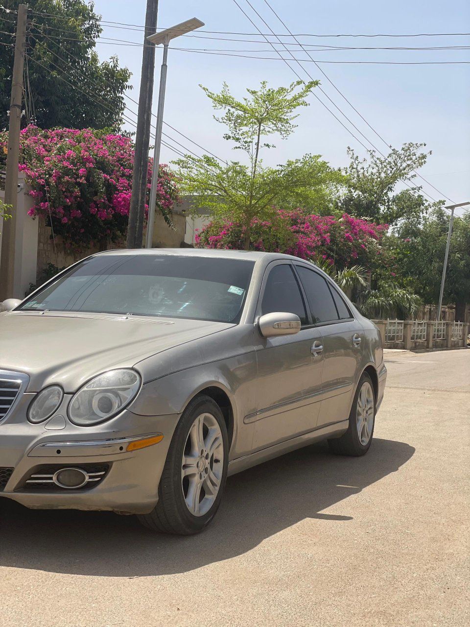 A picture of Mercedes Benz