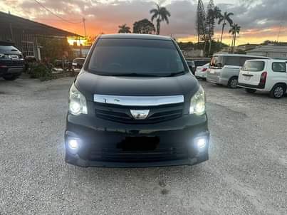 used toyota noah