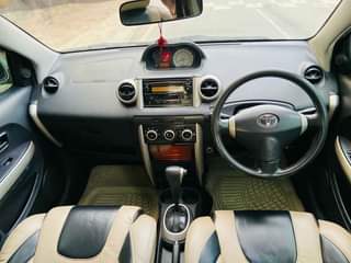 A picture of TOYOTA IST