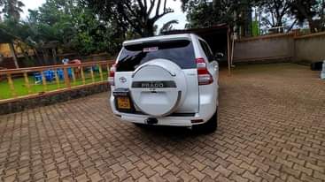 A picture of Prado Land cruiser