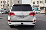A picture of Toyota landcruser GXR year 2020 petrol Left hand drive whatsupp
