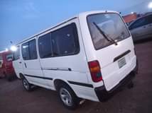 A picture of 2000 Toyota Hiace