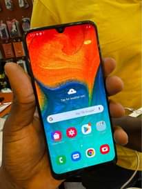 A picture of Samsung A30
