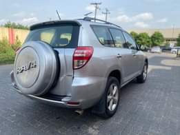 A picture of Reg Toyota RAV4 2011 Model Partly Painted V4 Venza Engine