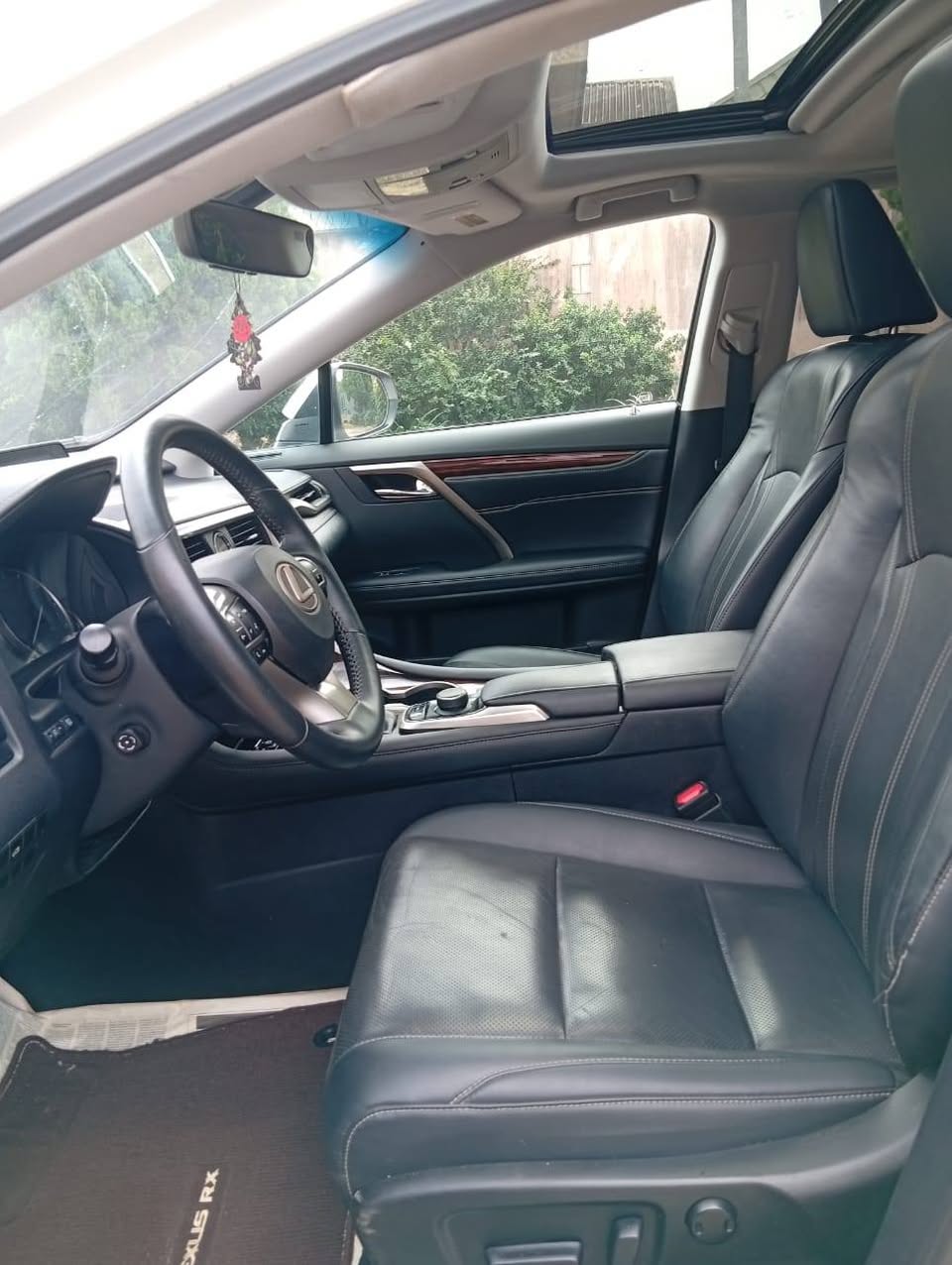A picture of Foreign Used Lexus Rx350 First Body And Accident Free