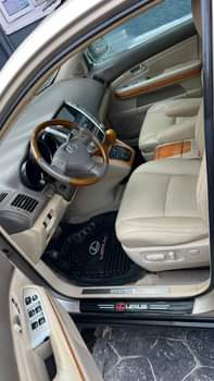 A picture of Foreign used Lexus Rx330 2005 Extremely clean with a very