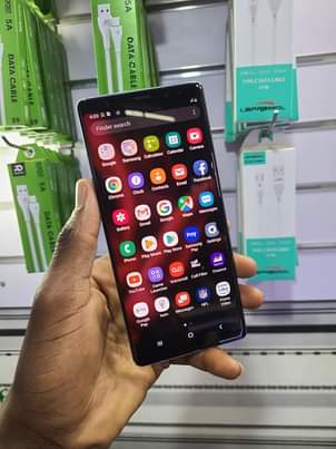 A picture of Samsung galaxy note8 64GB