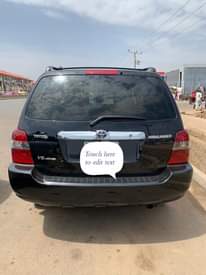 A picture of Toyota Highlander 3 seater