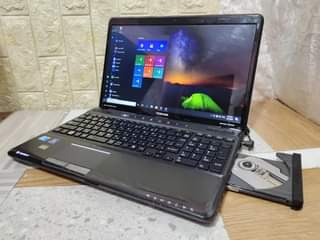 A picture of Toshiba satellite core i7
