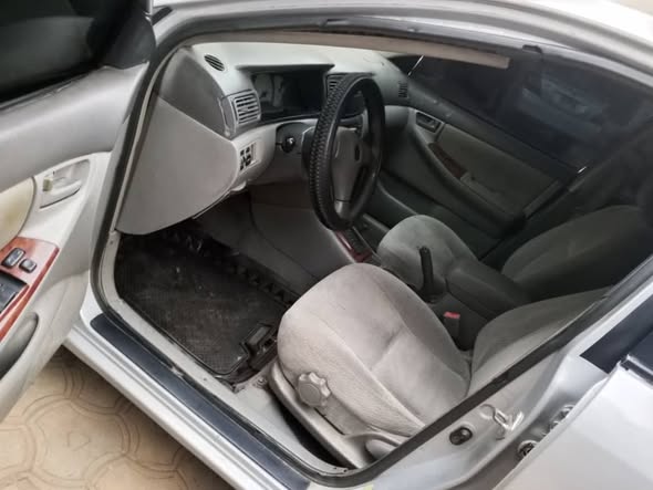 A picture of 04 Toyota Corolla