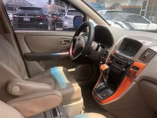 A picture of 2001 Lexus Rx 300