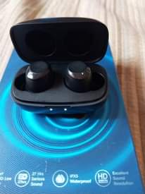 A picture of SHARP TV STAND AND TECNO EAR PADS