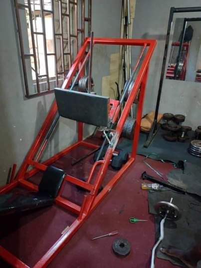 A picture of commercial gym for sell