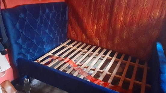 A picture of Tuffed bed