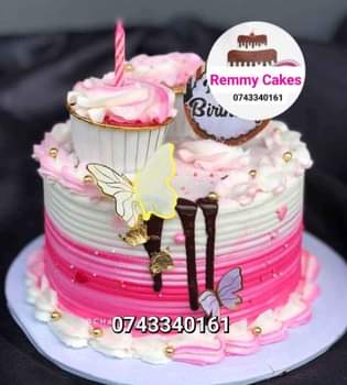 A picture of  birthdaycake cakecakescakes freshcake strawberry vanilla chocolate