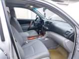 A picture of 2008 Belgium grade Toyota Highlander for sale 3 seater Buy