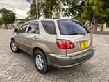 A picture of TOYOTA HARRIER OLD DN B