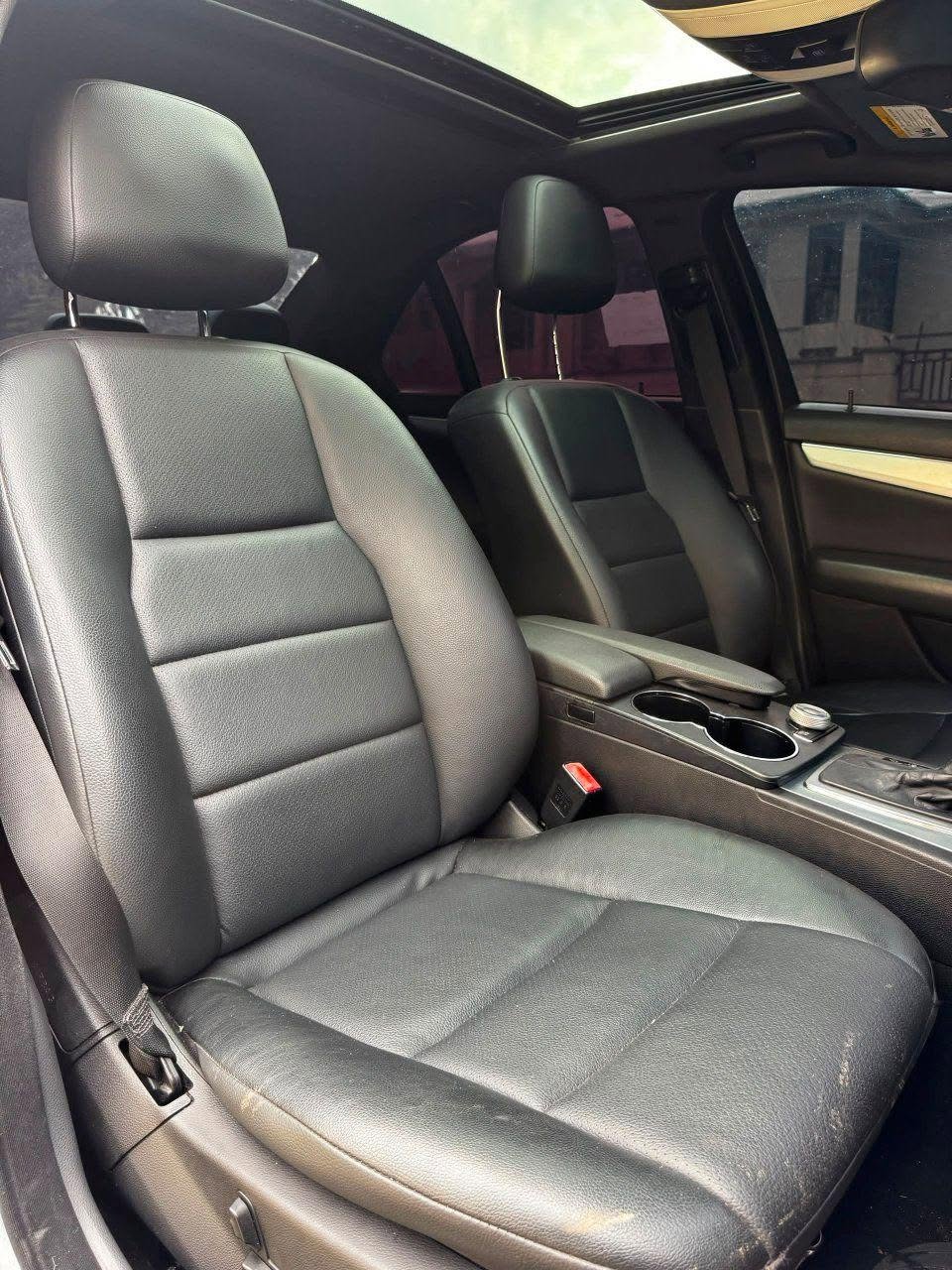 A picture of Mercedes Benz C300