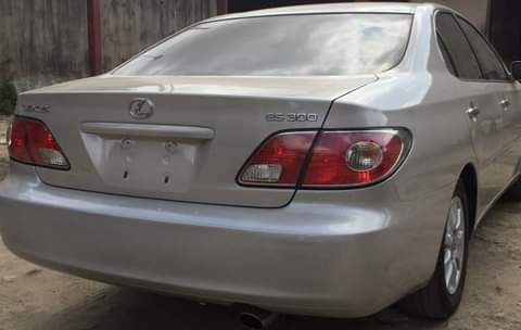 A picture of Lexus ES 300 Kindly Call or Whatsapp me Via 2347072462898