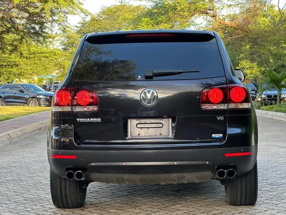 A picture of VOLKSWAGEN TOUAREG