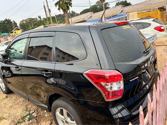 A picture of  38M Toyota Noah model 2010 0705176582.
