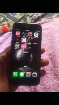 A picture of iPhone 8 256gb