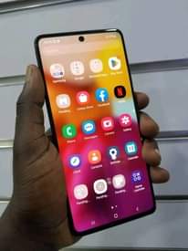 A picture of Samsung galaxy A71