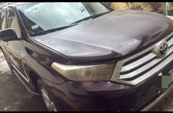 A picture of 2013 FULLOPTION TOYOTA HIGHLANDER USED