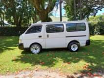 used nissan caravan