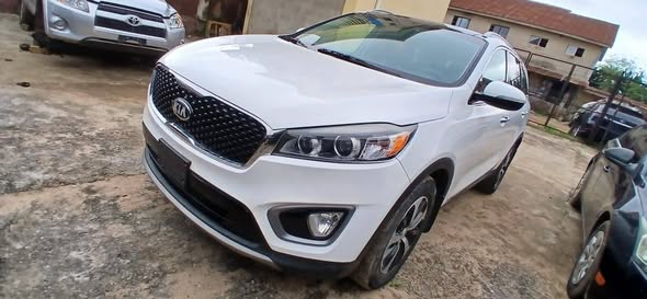 A picture of Kia Sorento