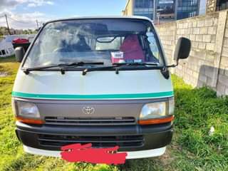 used toyota hiace