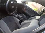 A picture of 2005 Volkswagen Passat Sound engine Manual transmission AC is working