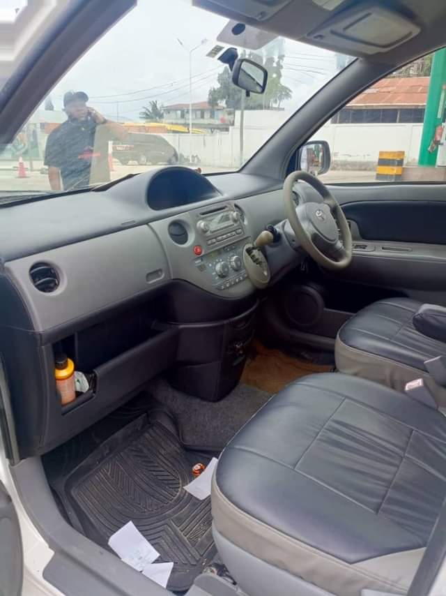 A picture of Toyota Sienta