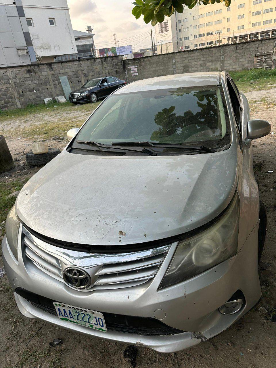A picture of 2011 Toyota avensis 2011 2011