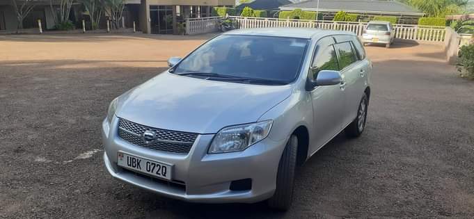 A picture of Toyota felder 2008 silver at only 28 5m