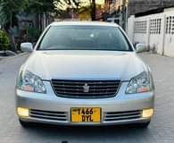 A picture of Toyota crown