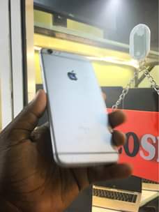 A picture of IPhone 6s plus