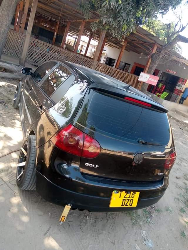 A picture of Volkswagen GTI Kali sana