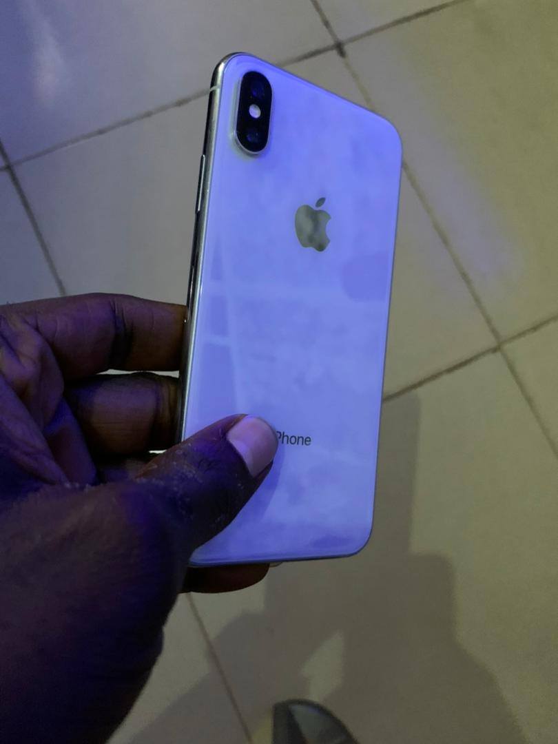 A picture of iPhone X