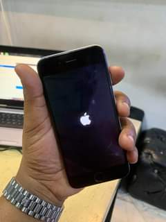 A picture of IPhone 6 16gb