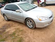 A picture of Honda Accord DC 2007