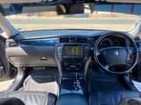 A picture of TOYOTA CROWN