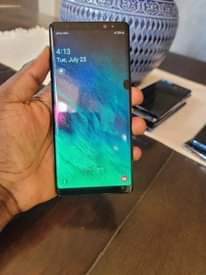 A picture of Samsung galaxy Note8 Duos 256gb