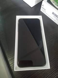 A picture of XSMAX 256GB Available for 120k 0916151938