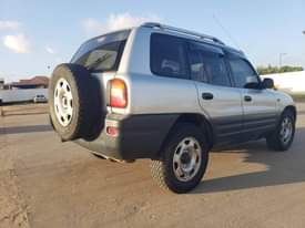 A picture of Rav 4 old